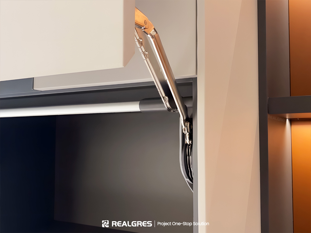 White Cabinets Quartz Countertops