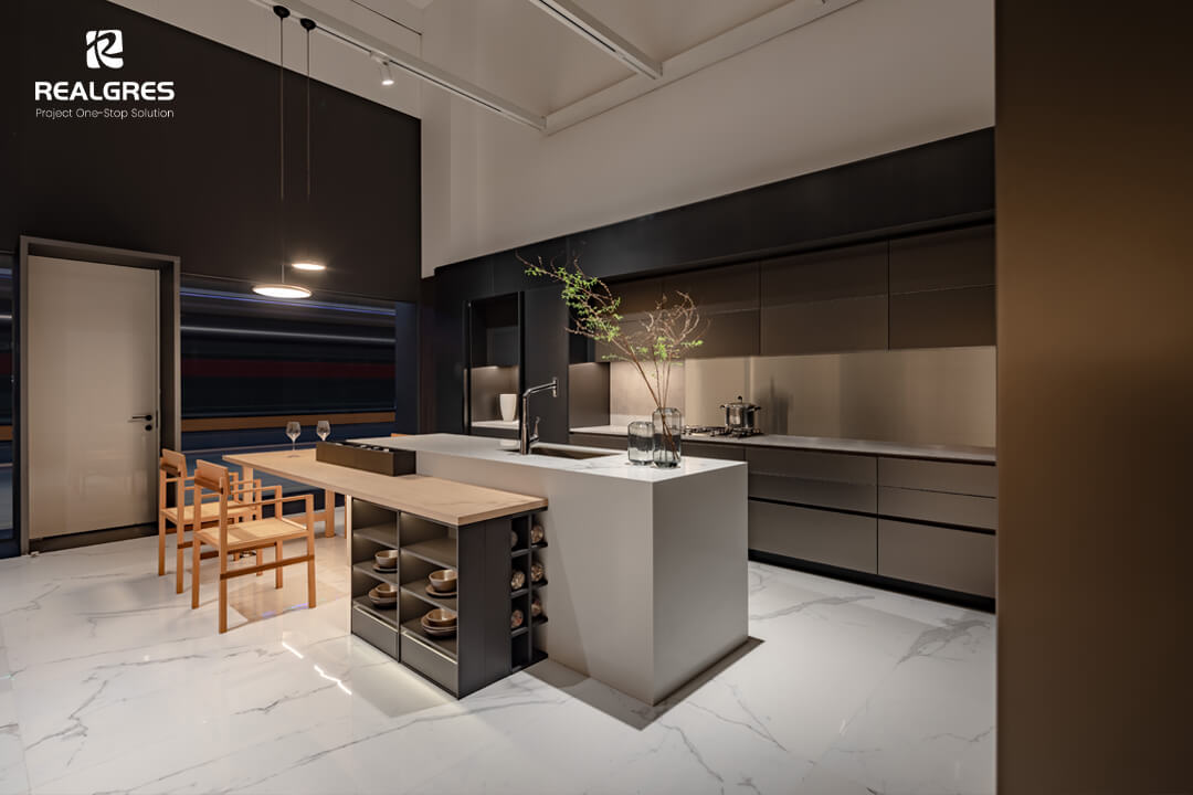 White Cabinets Quartz Countertops