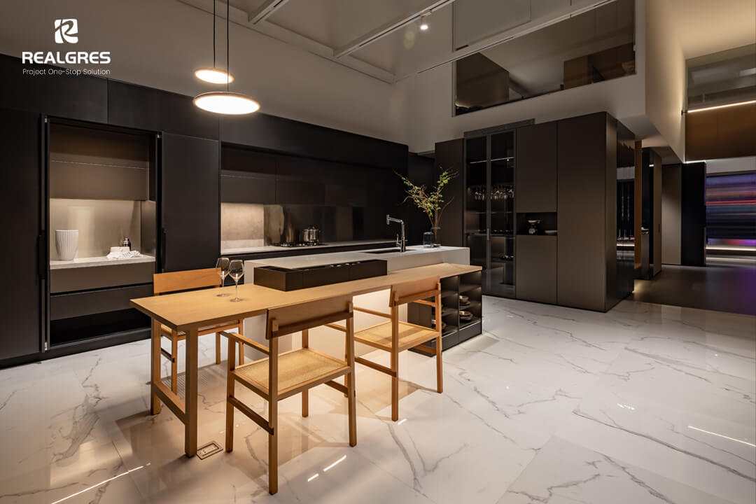 White Cabinets Quartz Countertops